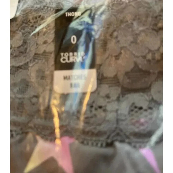 Torrid 0 Gray Electric Skull-Heart Graphic Scallop Lace Waistband Thong Panties - Picture 5 of 5